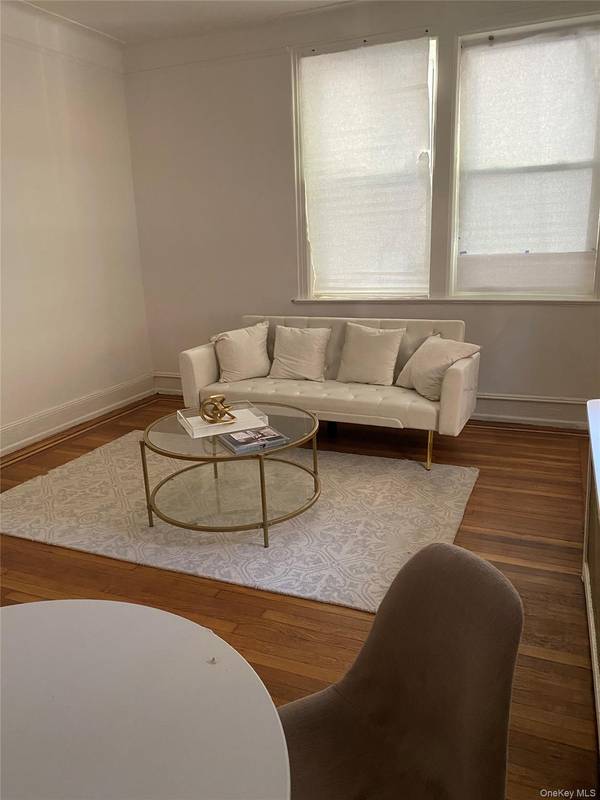 4331 Murdock AVE, Bronx, NY 10466
