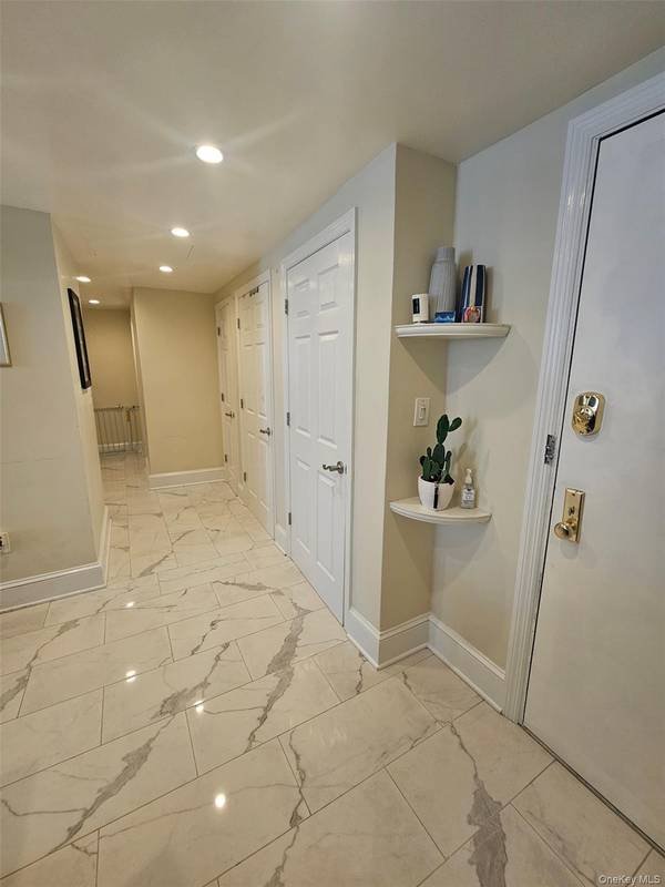 250 North Broadway #LB2, Yonkers, NY 10701