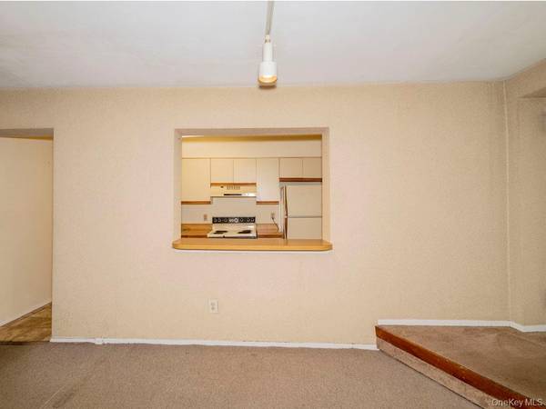 1337 Broadway #L10, Hewlett, NY 11557