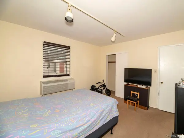 1337 Broadway #L10, Hewlett, NY 11557
