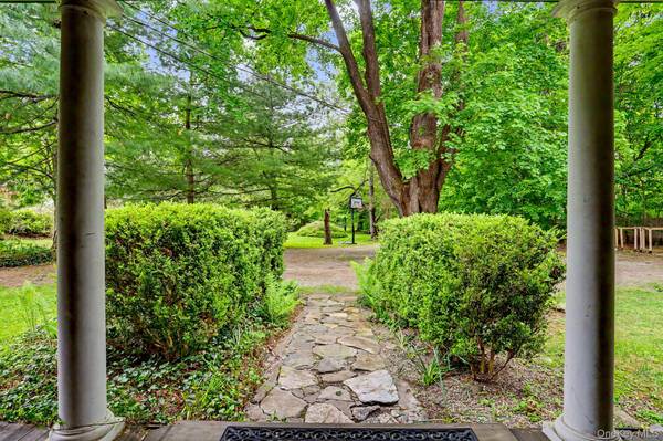1780 Strawberry RD, Mohegan Lake, NY 10547