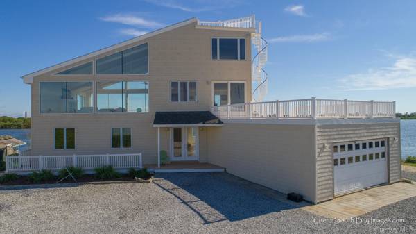 30 Captree IS, Babylon, NY 11702