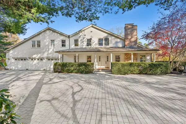 8 East Ridge CT, Westhampton, NY 11977