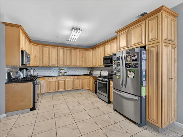 1310 Parkview DR, Spring Valley, NY 10977