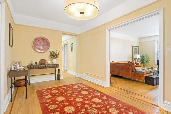 43 Calton RD #5C, New Rochelle, NY 10804