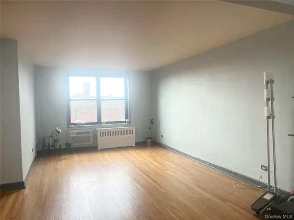 139-15 83rd AVE #717, Briarwood, NY 11435