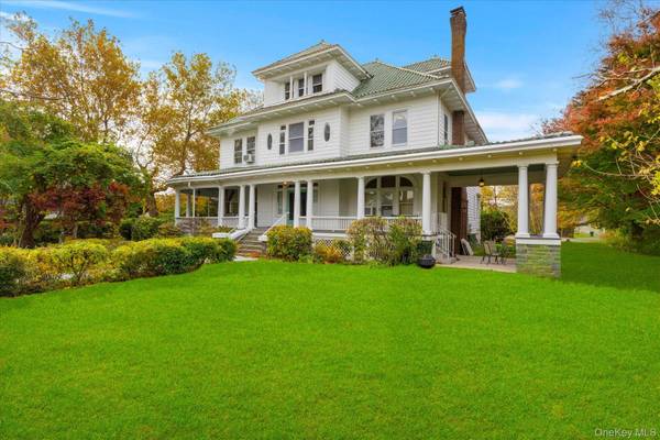 121 S Jamesport AVE, South Jamesport, NY 11970