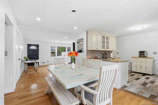 22 Hovenkamp AVE, Nanuet, NY 10954