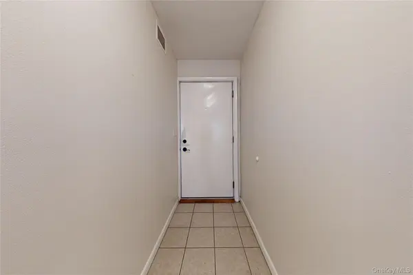26 Cooper RD #914, Poughkeepsie, NY 12603