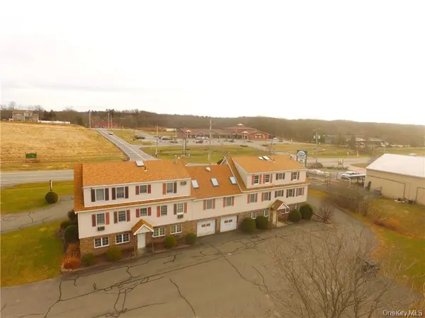 2927 Route 6 #1st Floor lower R side, Slate Hill, NY 10973