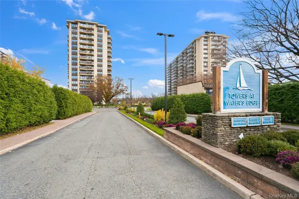 18-15 215th ST #14S, Bayside, NY 11360