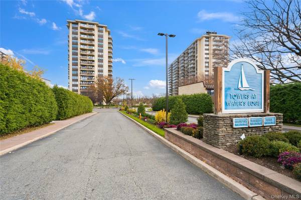 18-15 215th ST #14S, Bayside, NY 11360