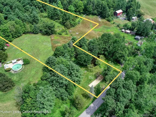 252 Upper Samsonville RD, Olivebridge, NY 12461