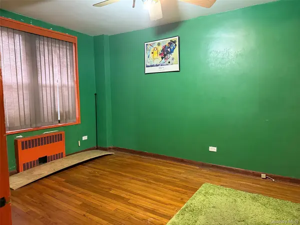 83-25 98 ST #3B, Woodhaven, NY 11421