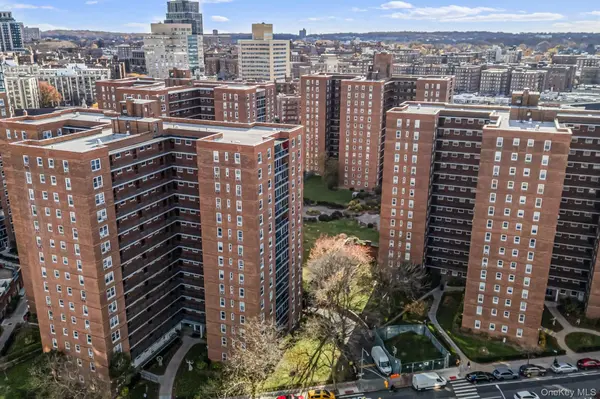 97-40 62nd Drive #8D, Rego Park, NY 11374