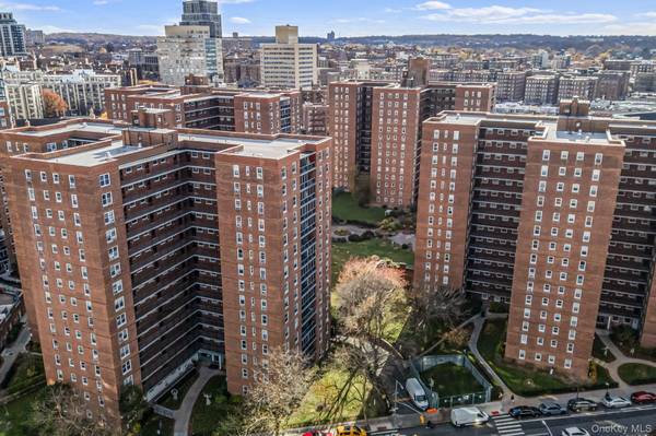 97-40 62nd Drive #8D, Rego Park, NY 11374