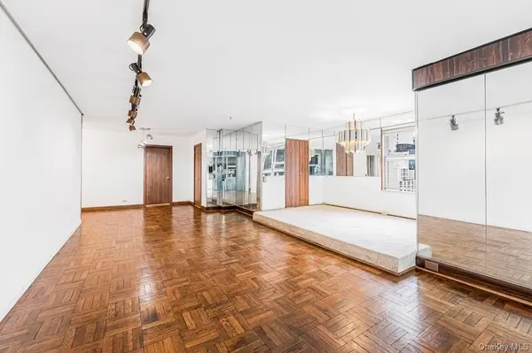 77 W 55th ST #17B, New York (manhattan), NY 10019
