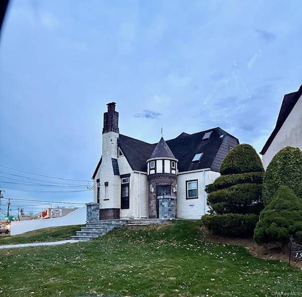153 Main ST, East Rockaway, NY 11518