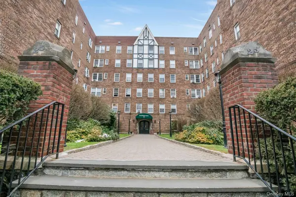 25 Parkview AVE #1H, Bronxville, NY 10708