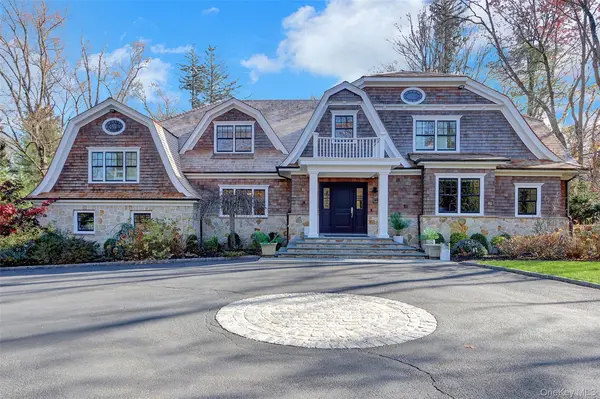 119 Wheatley RD, Old Westbury, NY 11568