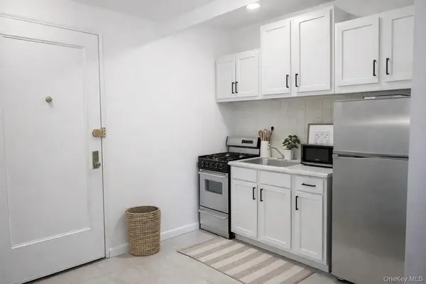 1273 North AVE #1G. Entry 3, New Rochelle, NY 10804