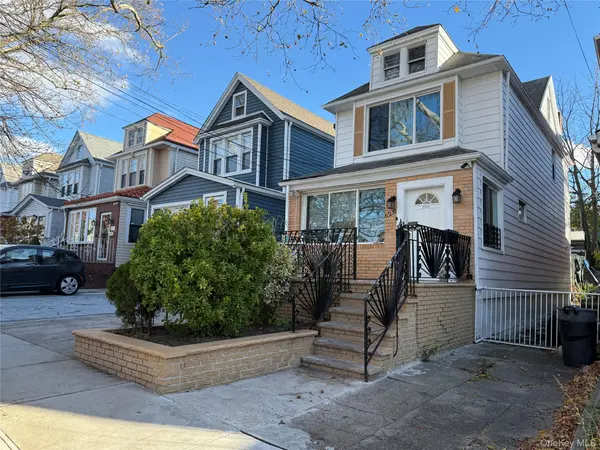 62-16 80th AVE, Glendale, NY 11385