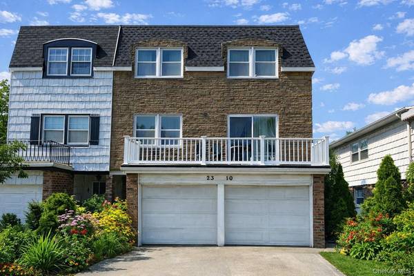 23-10 Waters Edge DR, Bayside, NY 11360
