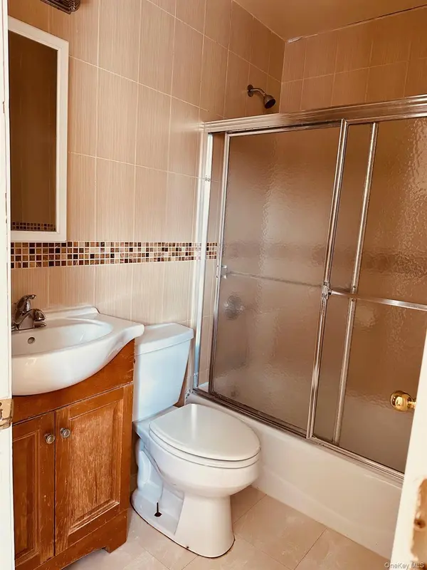 62-66 102nd ST, Rego Park, NY 11374
