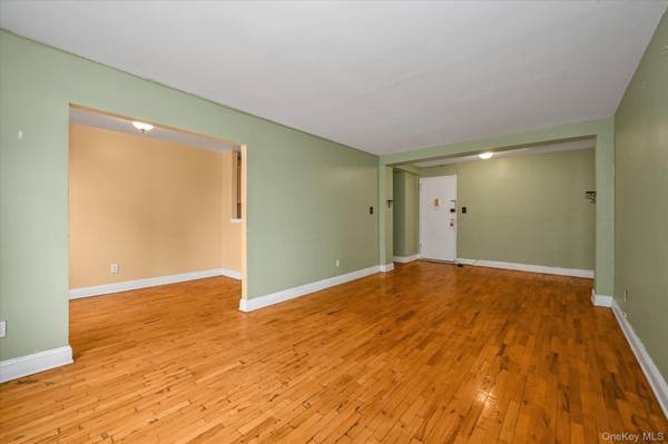 5930 108th ST #4P, Corona, NY 11368