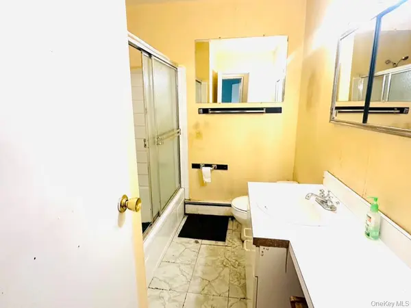 700 Broadway #26, Amityville, NY 11701