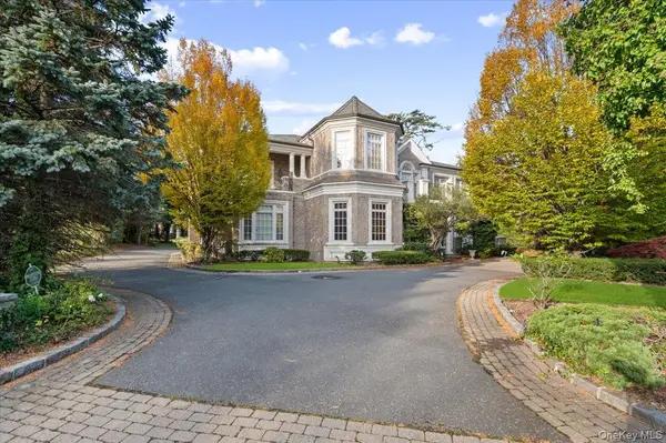 24 Beechwood DR, Lawrence, NY 11559