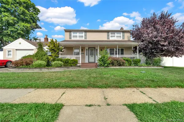 171 Cottage BLVD, Hicksville, NY 11801