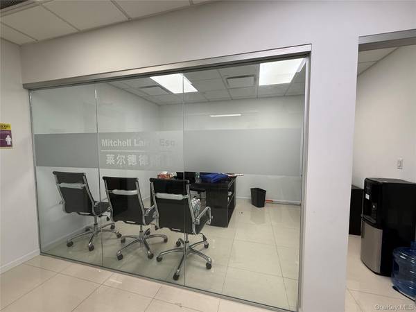 38-08 Union ST #11D, Flushing, NY 11354