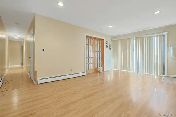 205 Sneden PL #205, Spring Valley, NY 10977