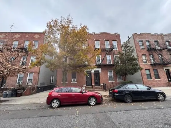3080 37th ST, Astoria, NY 11103