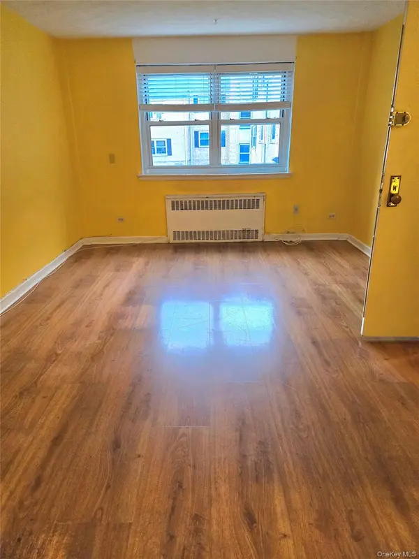 111-22 66th AVE #2C, Forest Hills, NY 11375