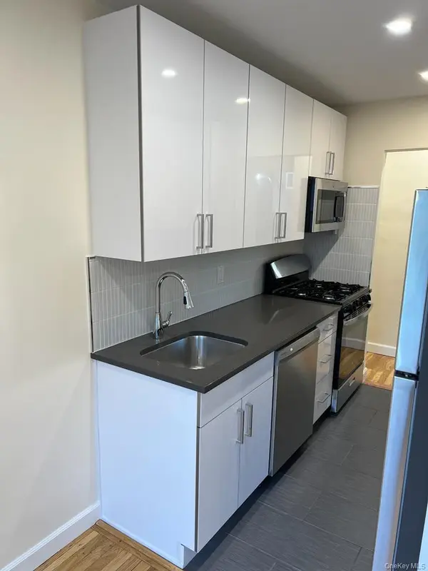 142-20 84 DR #4D, Briarwood, NY 11435