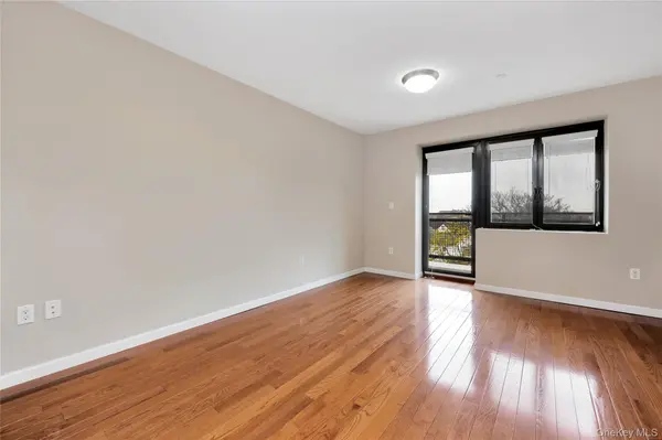172-18 Jamaica AVE #3D, Jamaica, NY 11432