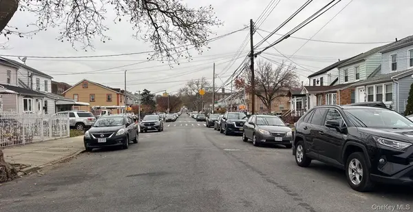90-21 207th ST, Queens Village, NY 11428