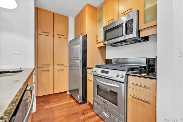 107-24 71 RD #2F, Forest Hills, NY 11375