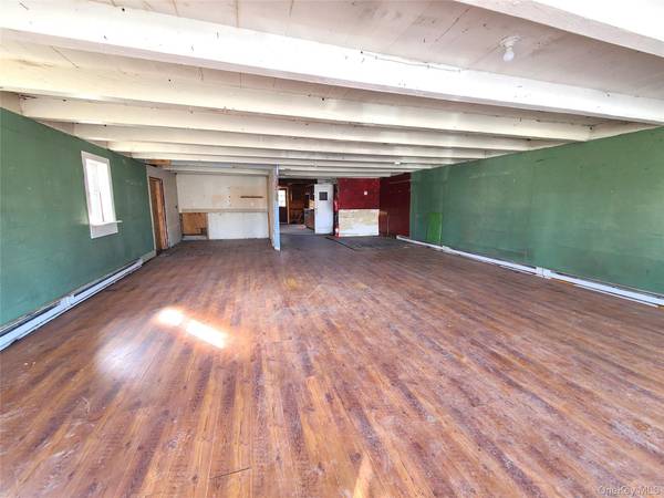 77 Sullivan ST, Wurtsboro, NY 12790