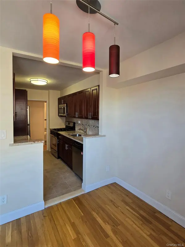 89-40 151 #3J, Howard Beach, NY 11414