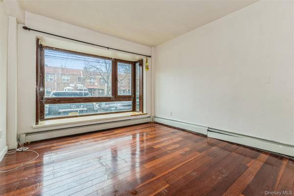 57-35 Lawrence St #CF-BA, Flushing, NY 11355