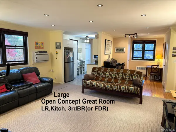 245-48 62nd AVE #Upper 2/3BR, Douglaston, NY 11362