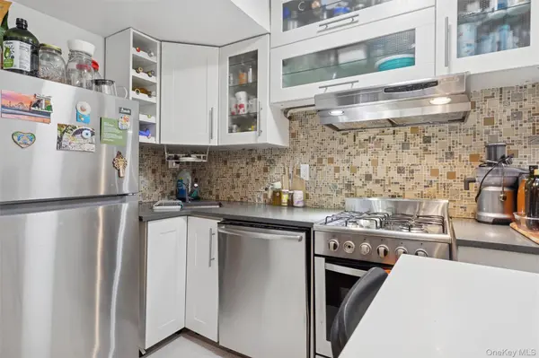 75-02 Austin ST #2C, Forest Hills, NY 11375