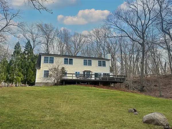 12 Dogwood LN, Shelter Island, NY 11964