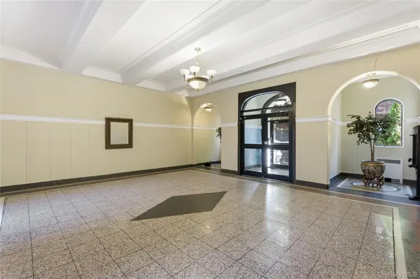 8811 Elmhurst AVE #C8, Elmhurst, NY 11373