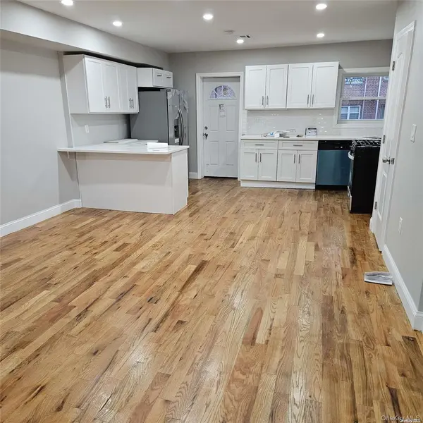 1918 Hunt AVE, Bronx, NY 10462