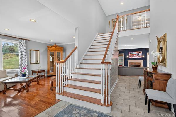 11 Dorian WAY, Campbell Hall, NY 10916