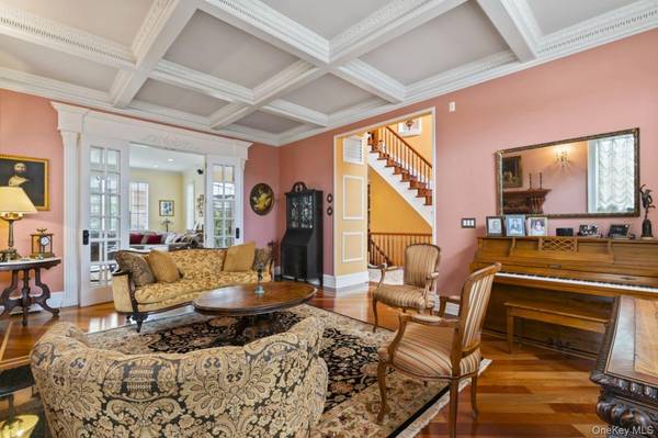 14910 7th AVE, Whitestone, NY 11357